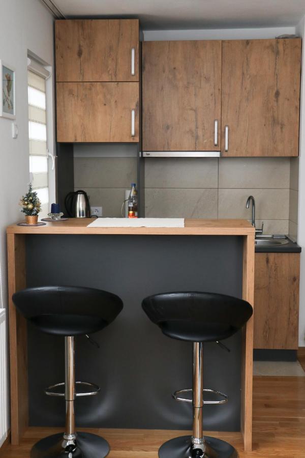 Apartmani Vidik - Groodvy House ยาโฮรินา ภายนอก รูปภาพ